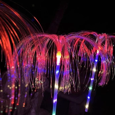 Luzes de paisagem solar ao ar livre
